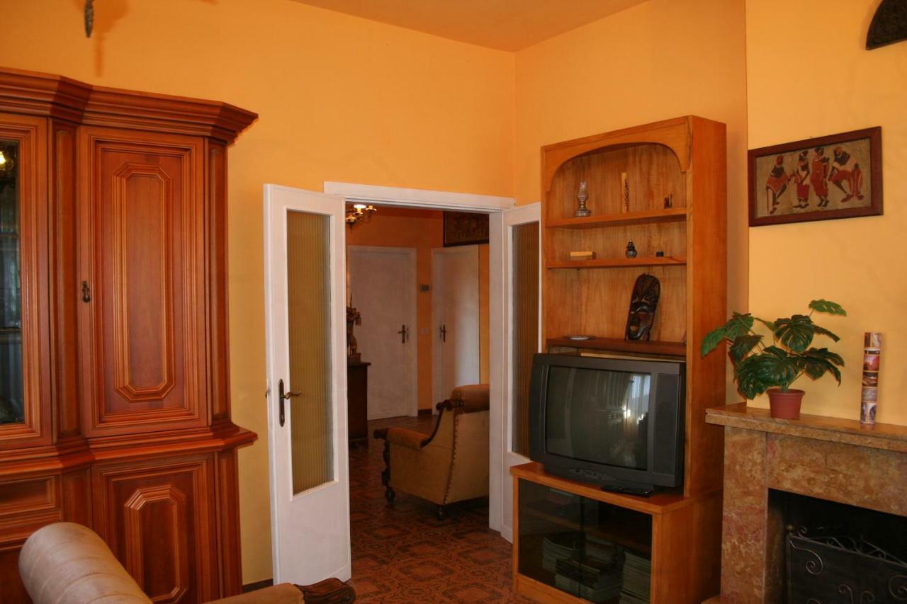 La Casa Di Rachele Appartement Sarteano Buitenkant foto